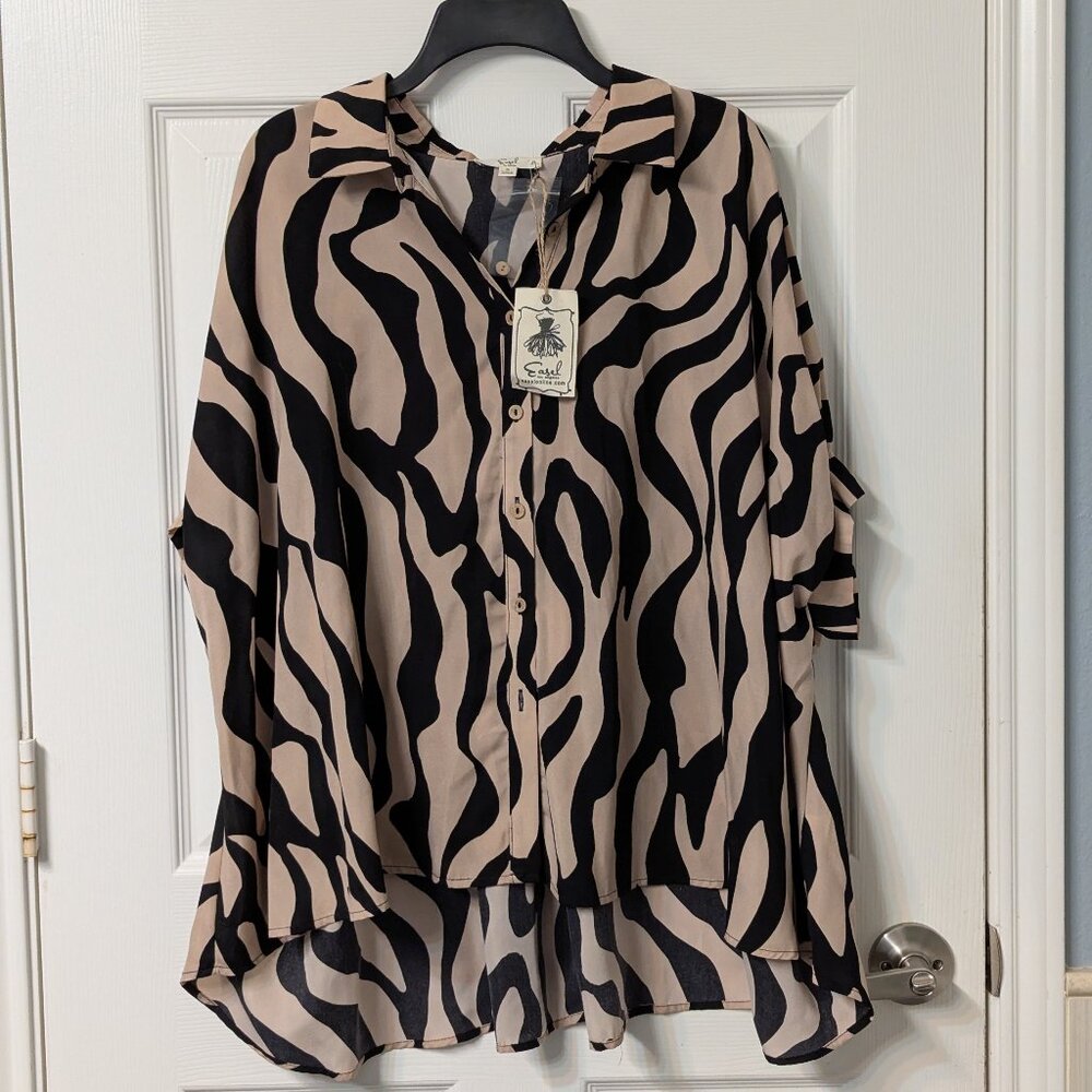 Women's Animal Print Collared Oversized Blouse - Small